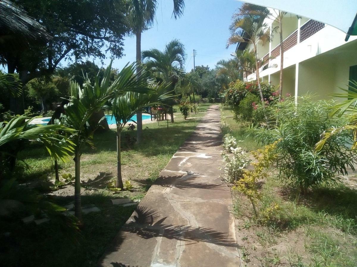 שאנזו Ashari Hotel מראה חיצוני תמונה